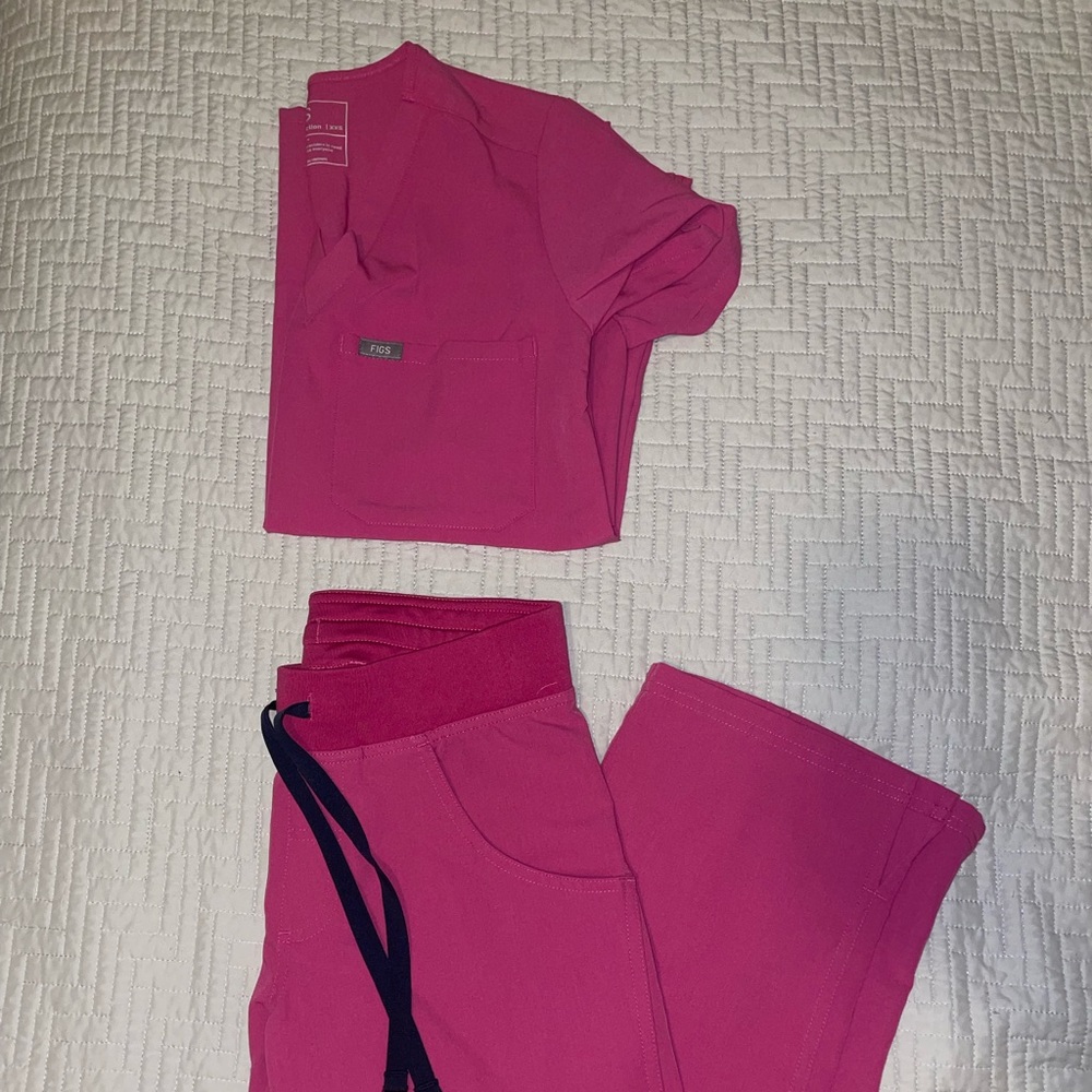 Figs set. Catarina top and Kade pants.